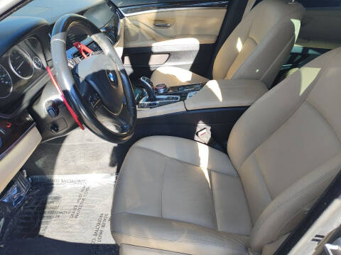 2016 BMW 5 Series 528i