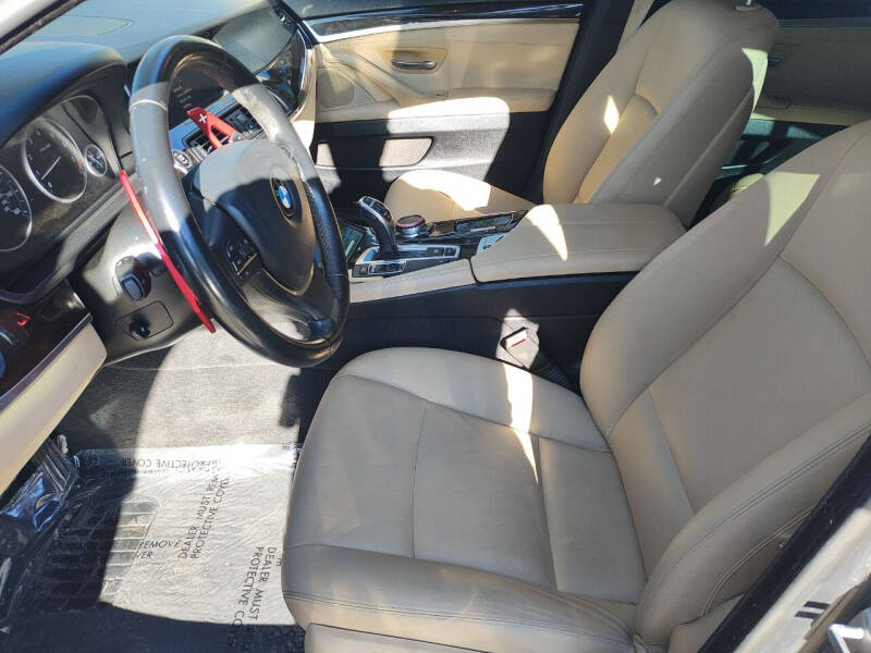 2016 BMW 5 Series 528i