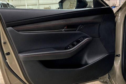 2024 Mazda Mazda3 Hatchback 2.5 Carbon Turbo