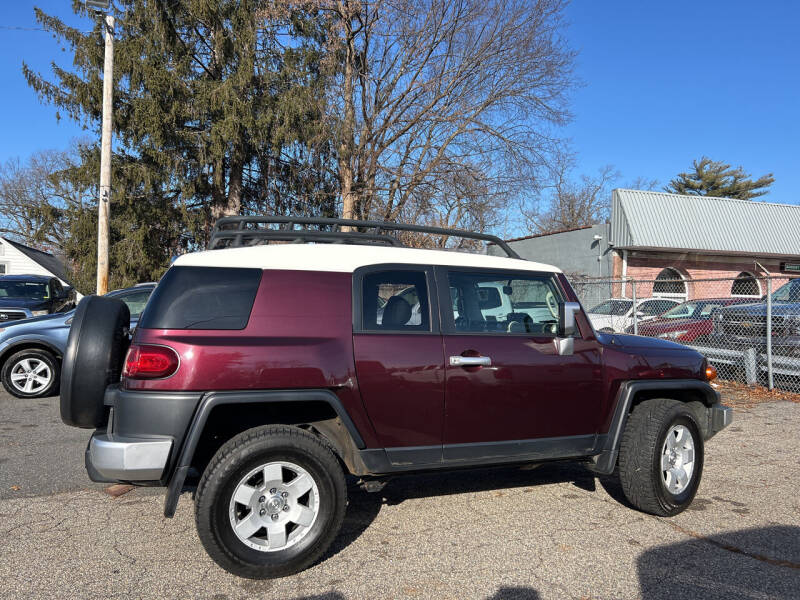 2007 Toyota FJ Cruiser for sale at Chris Auto Sales in Springfield MA