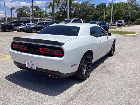 2021 Dodge Challenger SXT