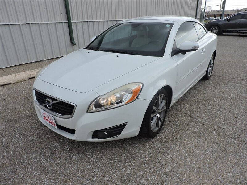 2011 Volvo C70 T5