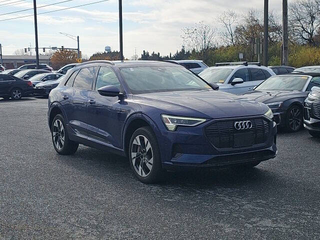 2021 Audi e-tron quattro Premium