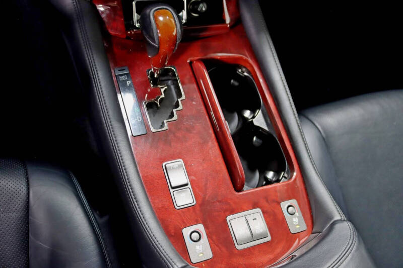 2007 Lexus LS 460