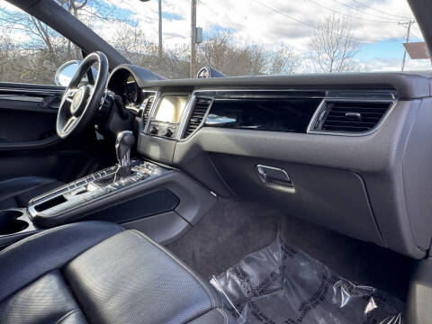 2015 Porsche Macan S