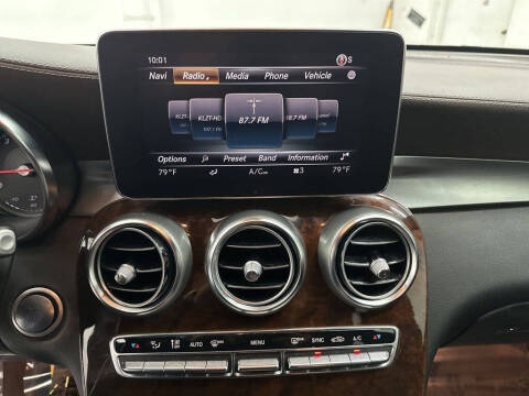 2017 Mercedes-Benz GLC GLC 300