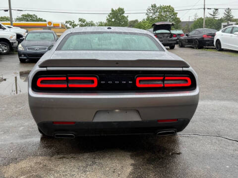 2018 Dodge Challenger SXT