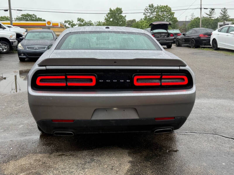 2018 Dodge Challenger SXT
