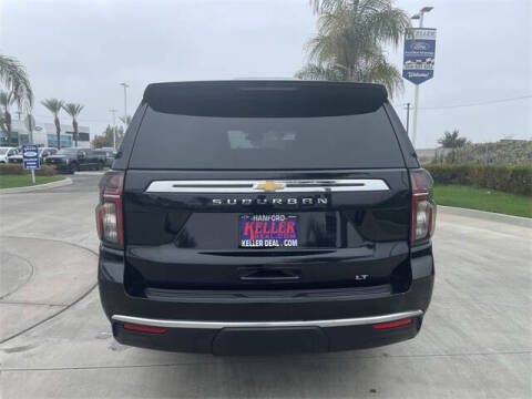 2023 Chevrolet Suburban LT