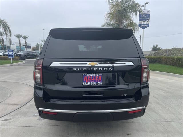 2023 Chevrolet Suburban LT