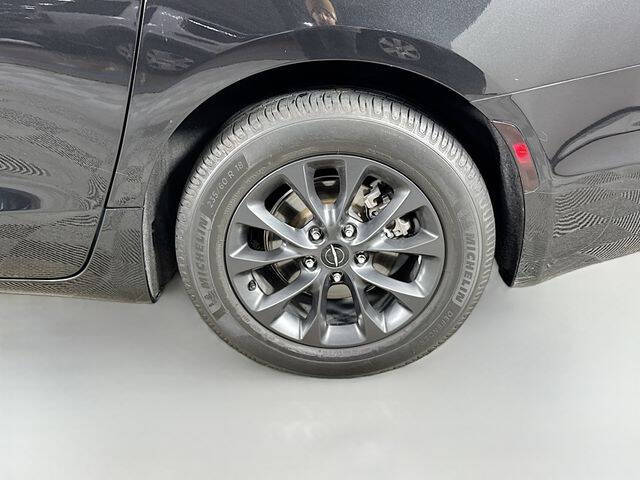 2021 Chrysler Pacifica Touring