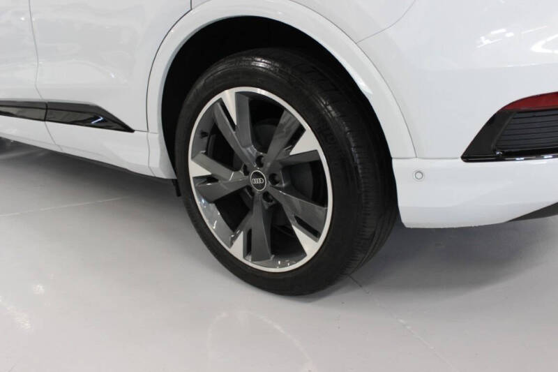 2023 Audi Q4 e-tron quattro Premium Plus 50