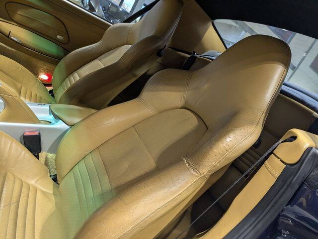 2000 Porsche 911 Carrera 4