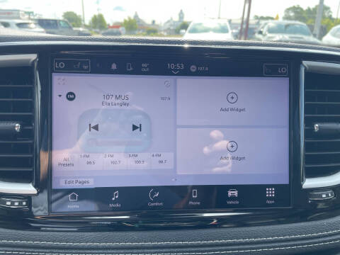 2023 Chrysler Pacifica Touring L