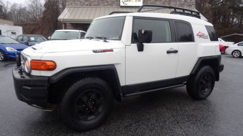 2008 Toyota FJ Cruiser for sale at Driven Pre-Owned in Lenoir NC