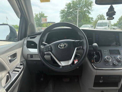 2015 Toyota Sienna
