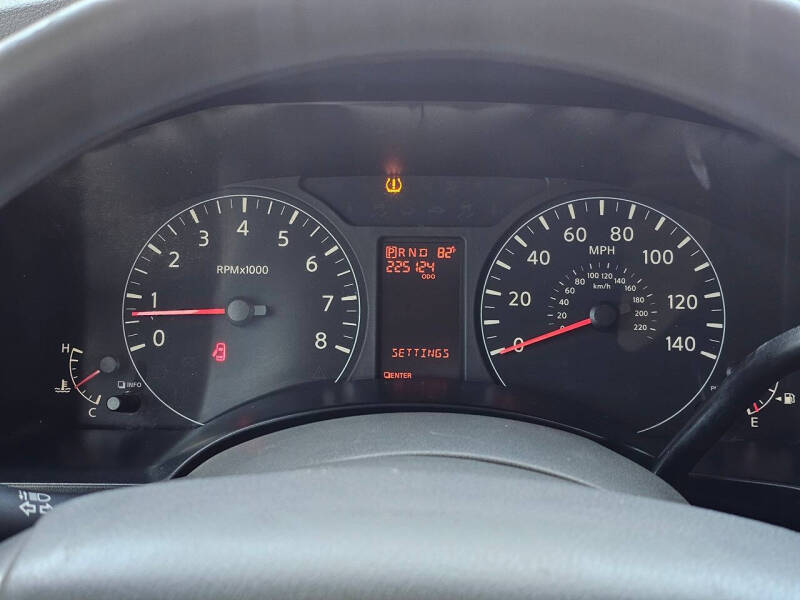 2012 Nissan NV 2500 HD S