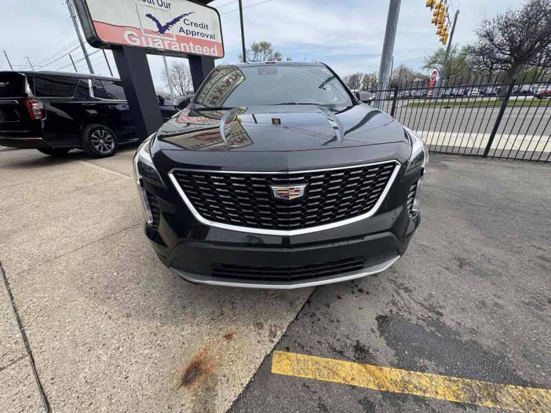2023 Cadillac XT4 Premium Luxury