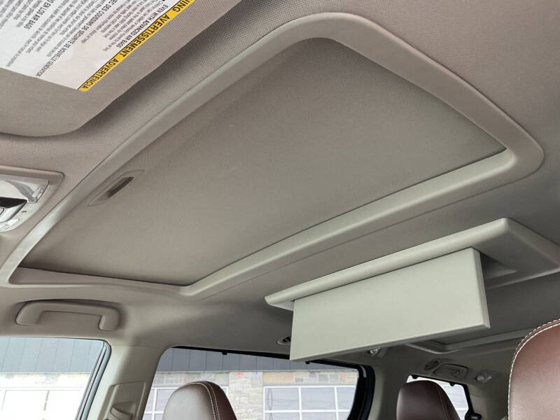 2017 Toyota Sienna Limited Premium 7-Passenger