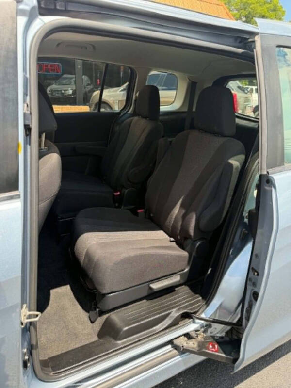 2012 Mazda MAZDA5 Touring