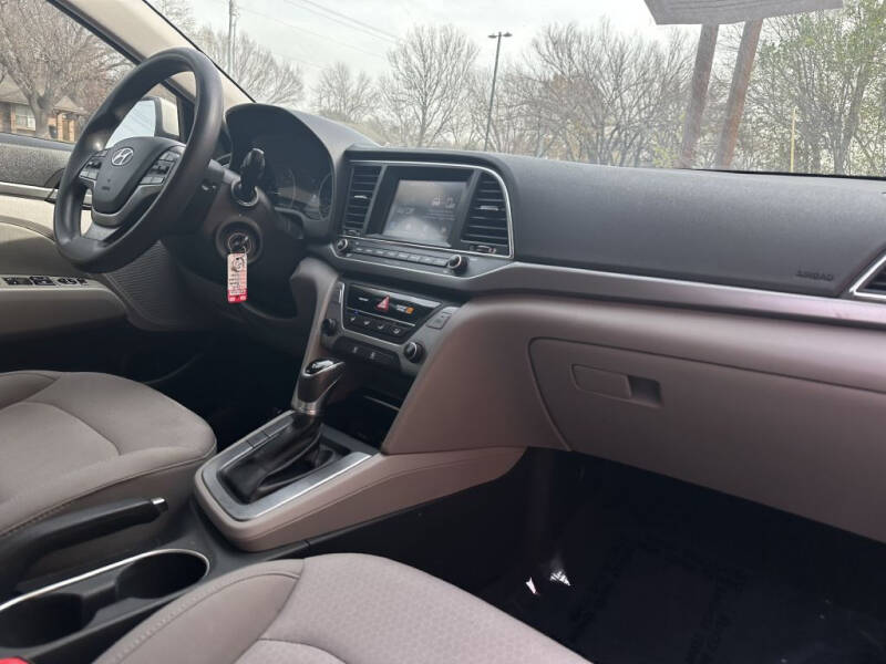 2018 Hyundai Elantra