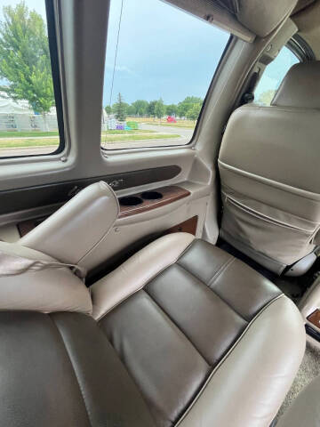 2016 GMC Savana 2500