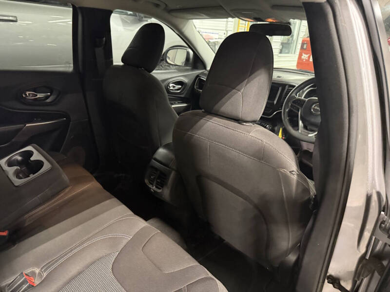 2019 Jeep Cherokee Latitude