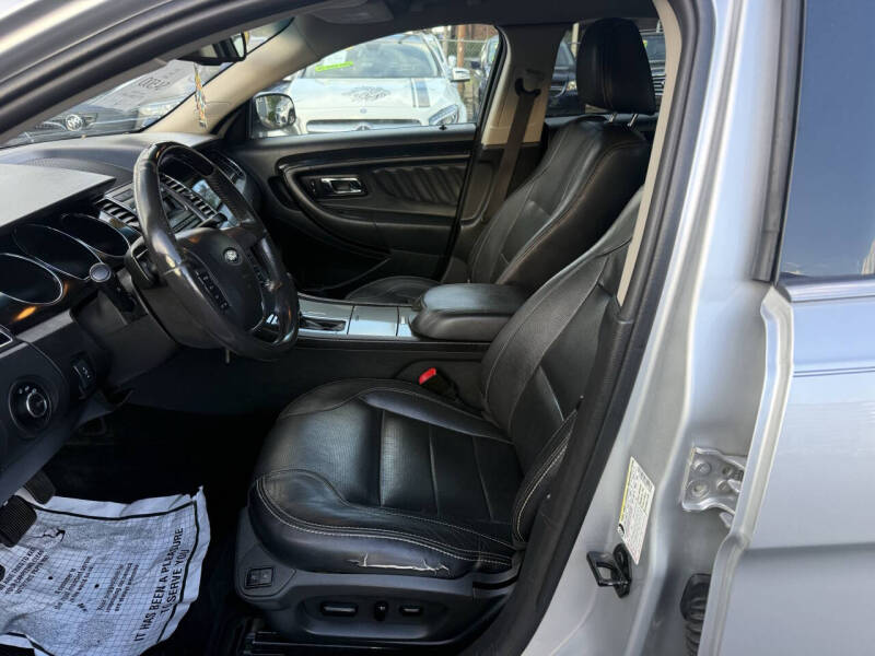 2011 Ford Taurus Limited