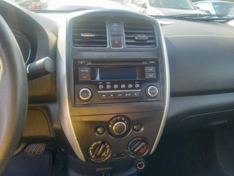 2018 Nissan Versa SV