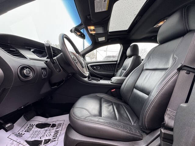 2016 Ford Taurus SEL