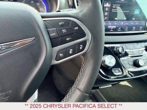 2025 Chrysler Pacifica Select