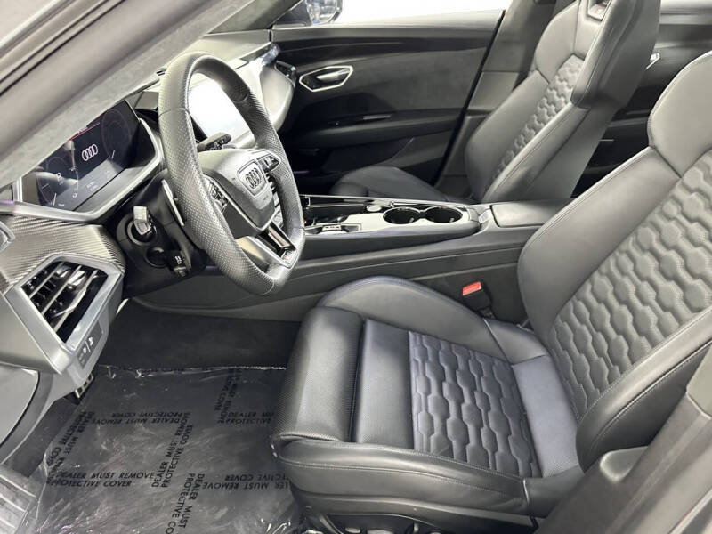 2024 Audi RS e-tron GT quattro