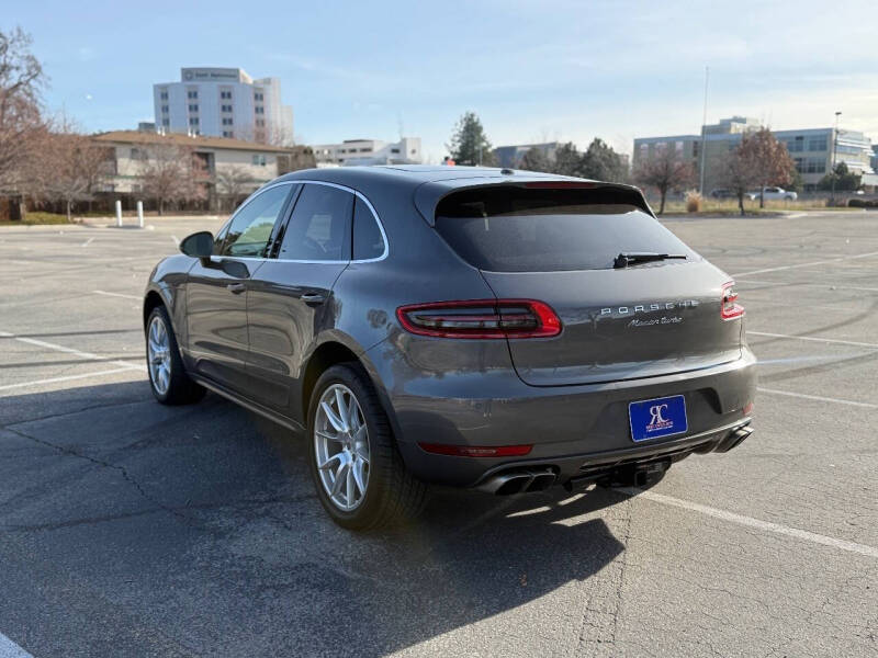 2015 Porsche Macan Turbo