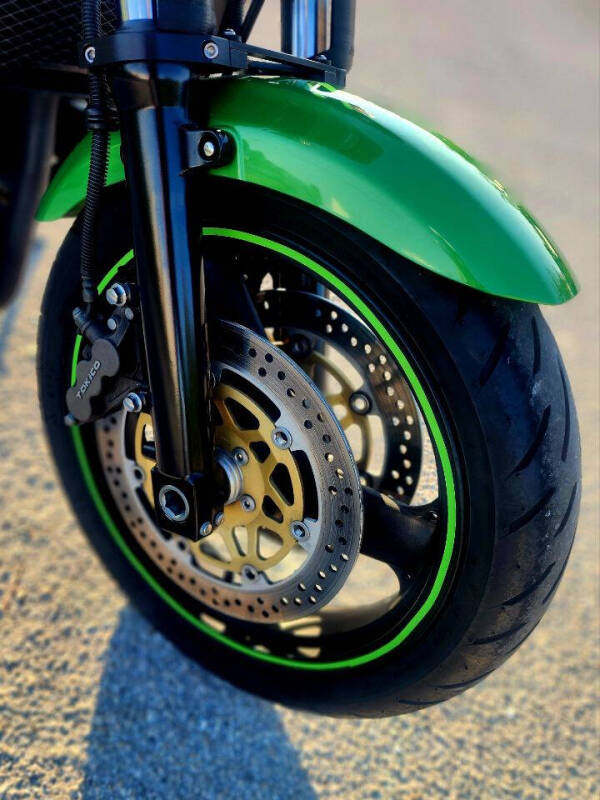 2000 Kawasaki ZR-X1100