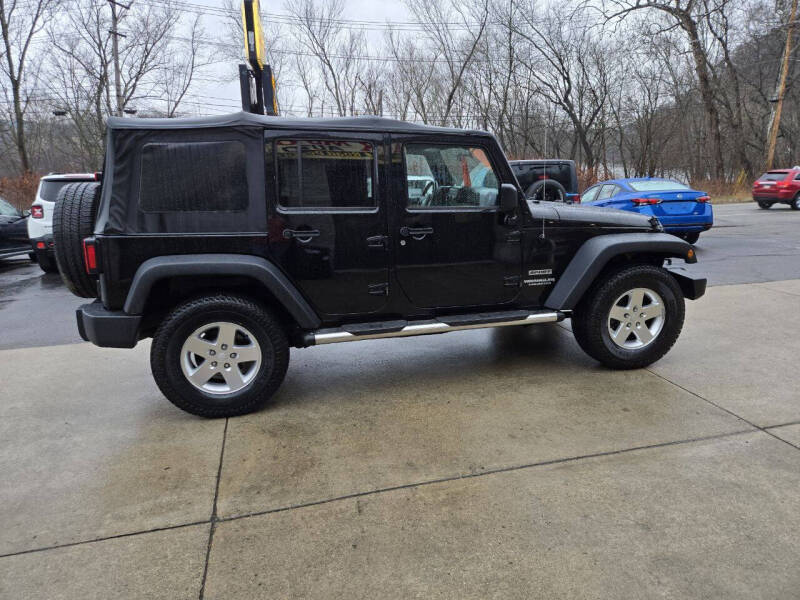 2012 Jeep Wrangler Unlimited Sport photo 9