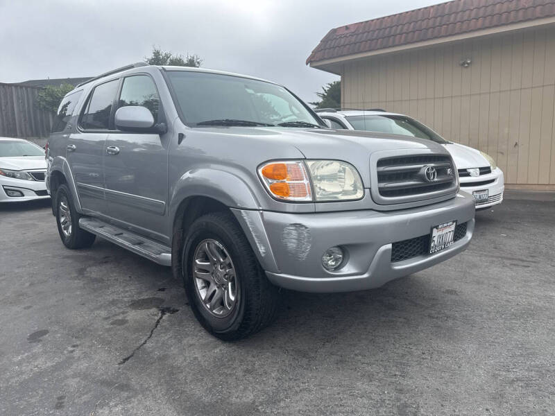 2004 Toyota Sequoia SR5