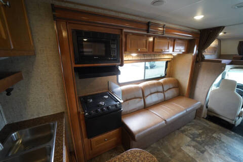 2018  Forest River  Coachmen Leprechaun