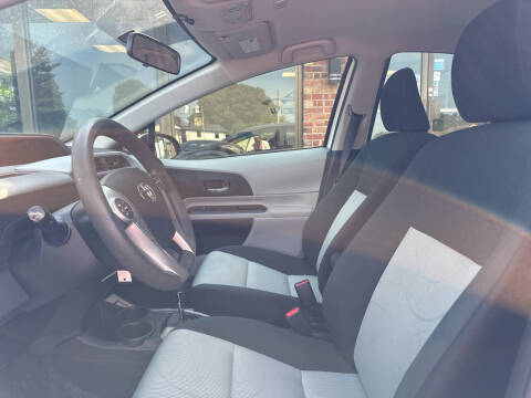 2012 Toyota Prius c Two