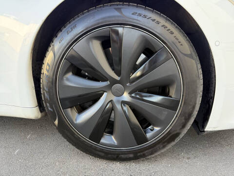 2022 Tesla Model S