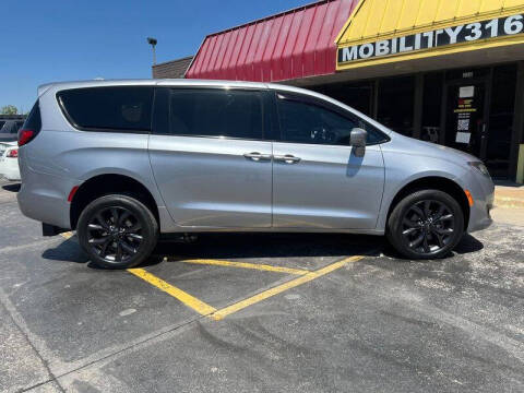 2018 Chrysler Pacifica Touring Plus