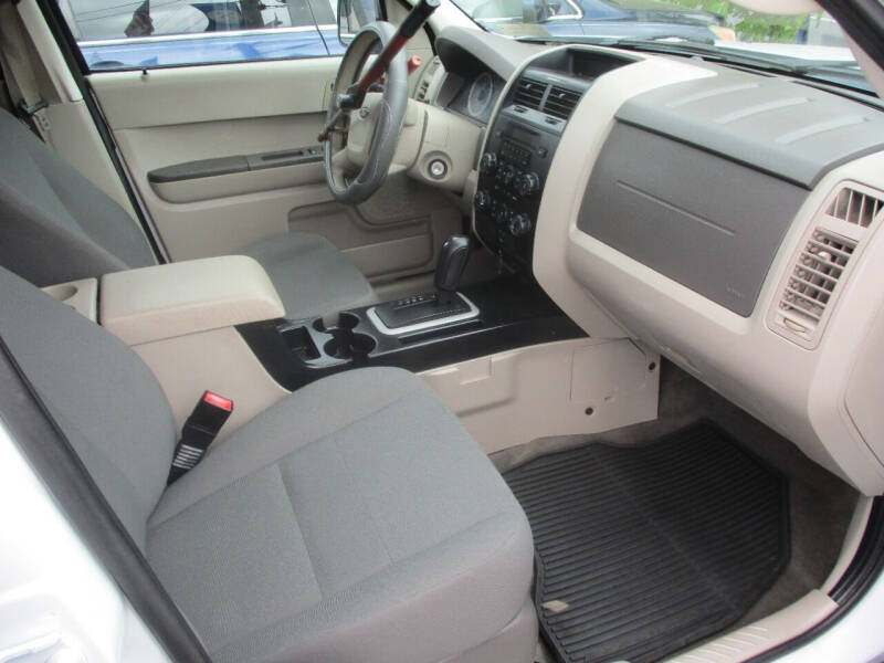 2012 Ford Escape XLS photo 5