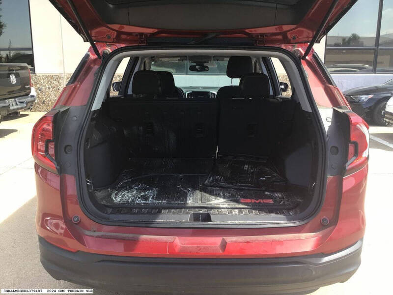 2024 GMC Terrain SLE