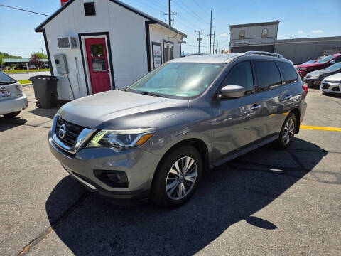 2017 Nissan Pathfinder SV