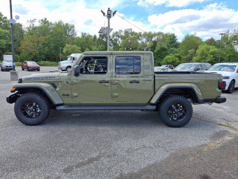 2025 Jeep Gladiator Sport