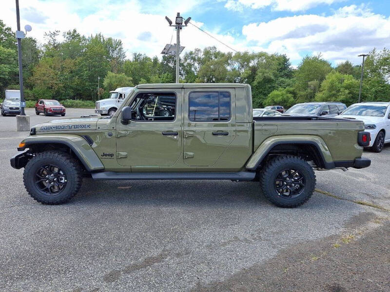 2025 Jeep Gladiator Sport