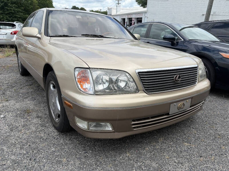 2000 Lexus LS 400