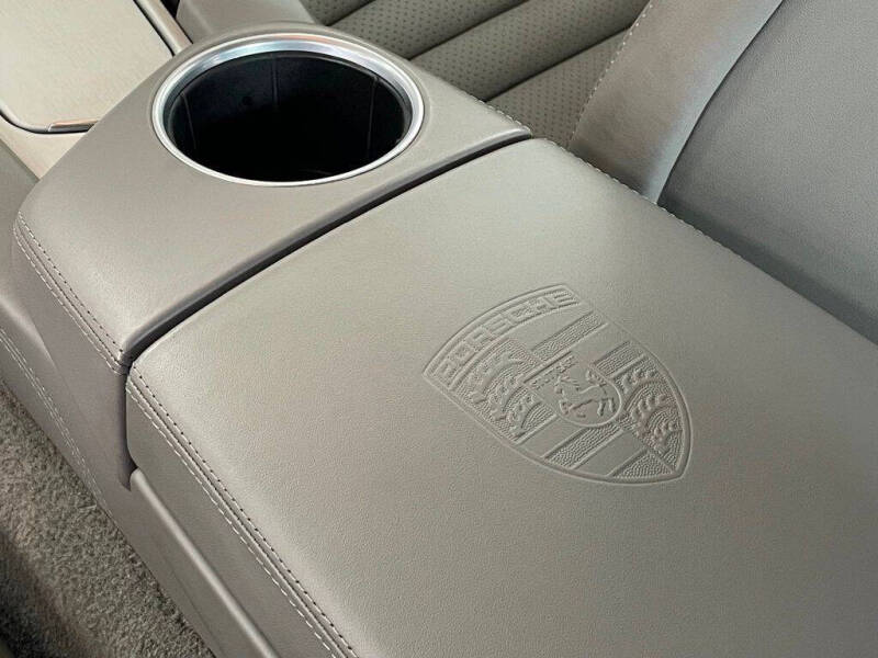 2012 Porsche Panamera Turbo