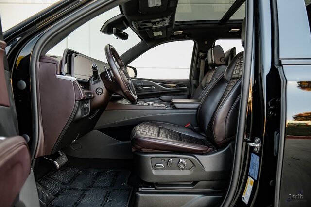 2023 Cadillac Escalade-V