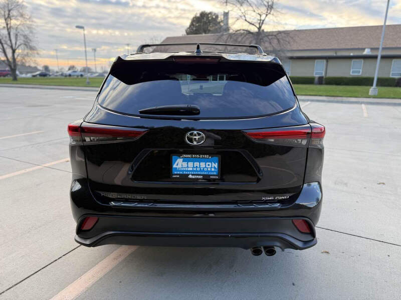 2022 Toyota Highlander XSE