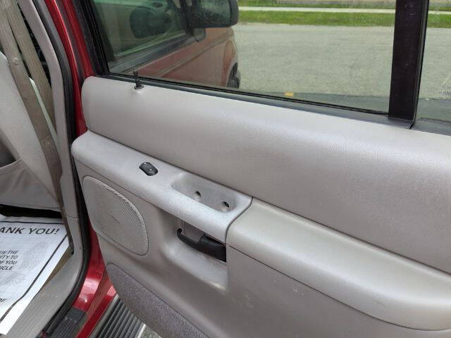 Red 2001 Ford Explorer XLT AWD XLT 4dr SUV 17